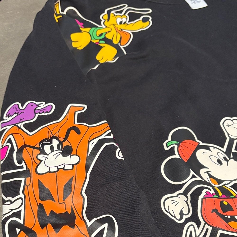 Disney Halloween Party 2022 Unisex Sweatshirt XXL - Picture 4 of 11